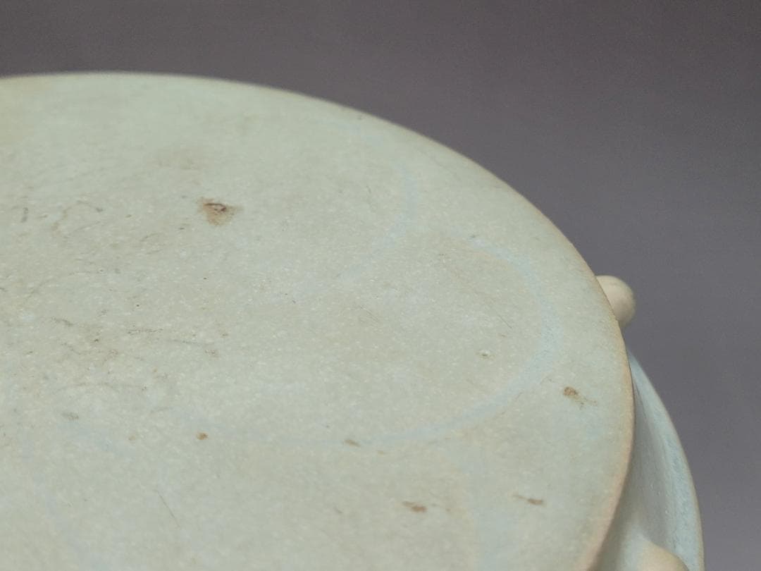 青釉 陽刻花紋 置物 時代唐物 高さ約21.7cm