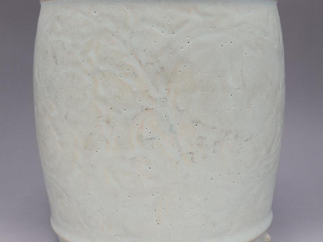 青釉 陽刻花紋 置物 時代唐物 高さ約21.7cm