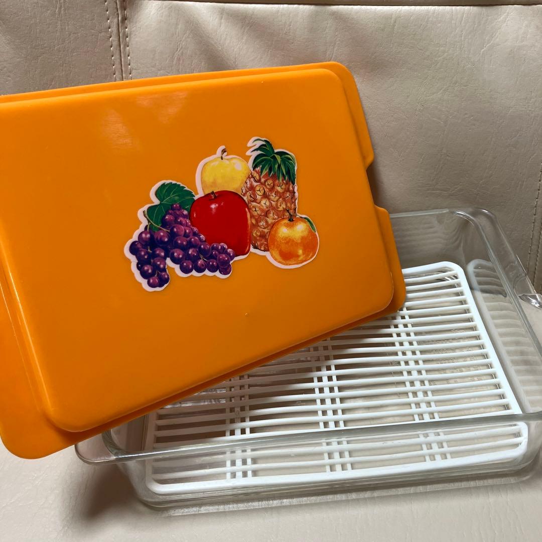 昭和レトロ　キッチン用品３点セット　食品保存容器　お盆　年代物　レトロポップ