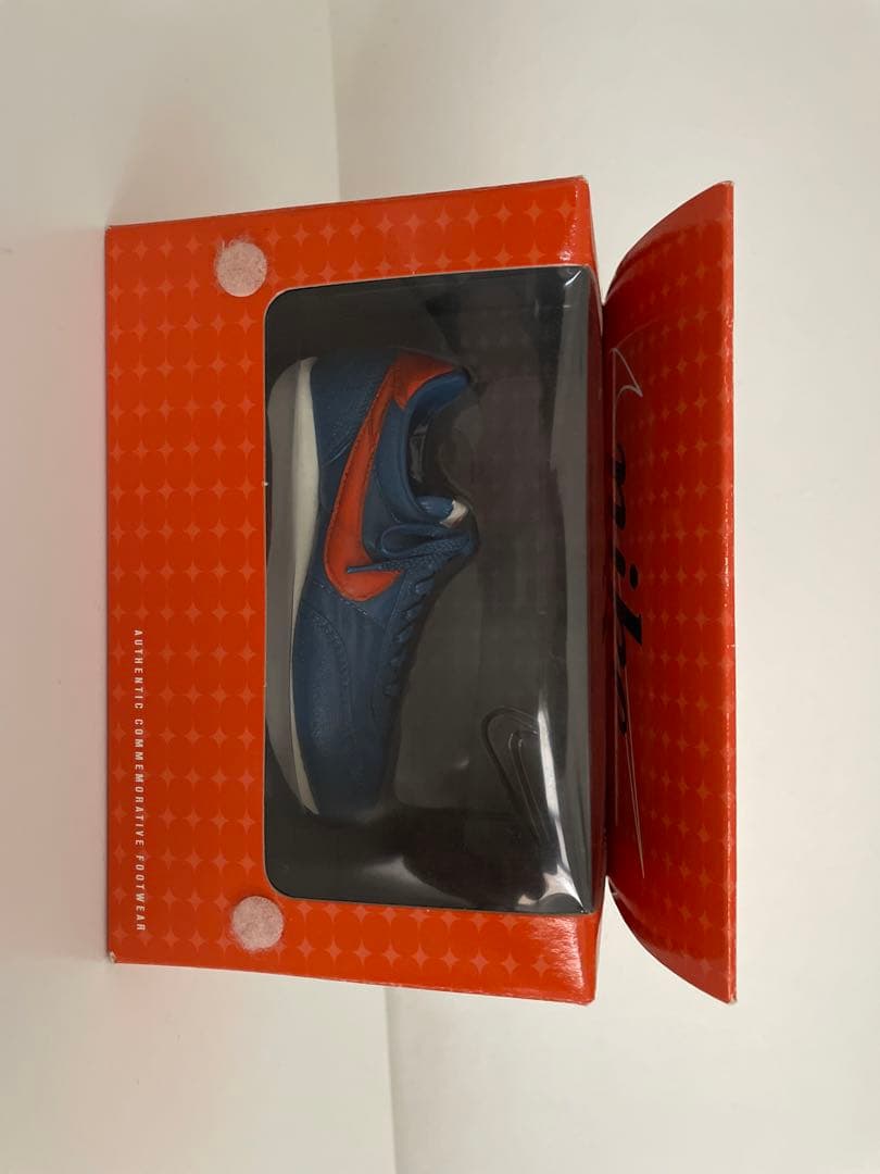 ナイキ NIKE classics bowen 世界限定3500個フィギア