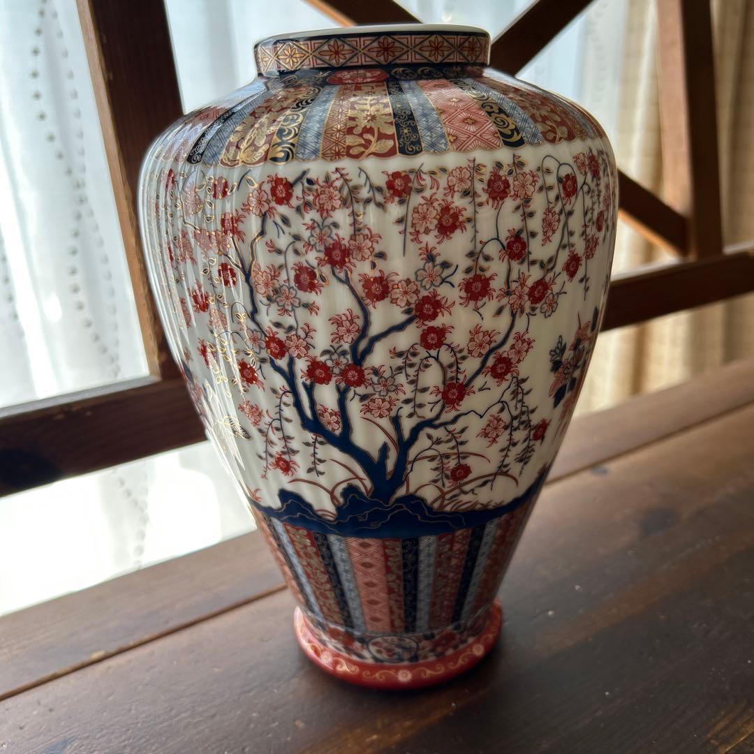 伊万里　栗田美術館　色絵桜菊牡丹図　花瓶　特別限定復刻版