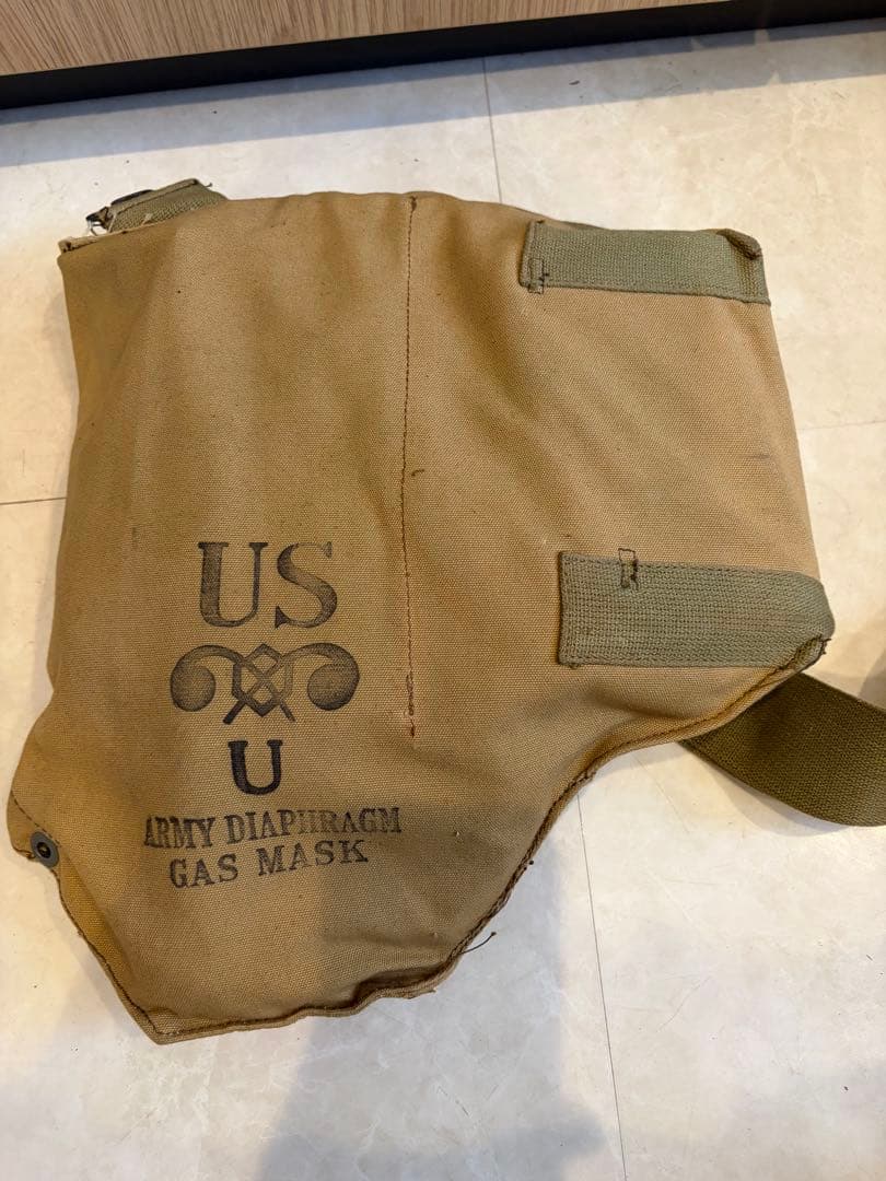 USARMYDIAPHRAGM GAS MASK 実物 ミリタリー バッグ付き