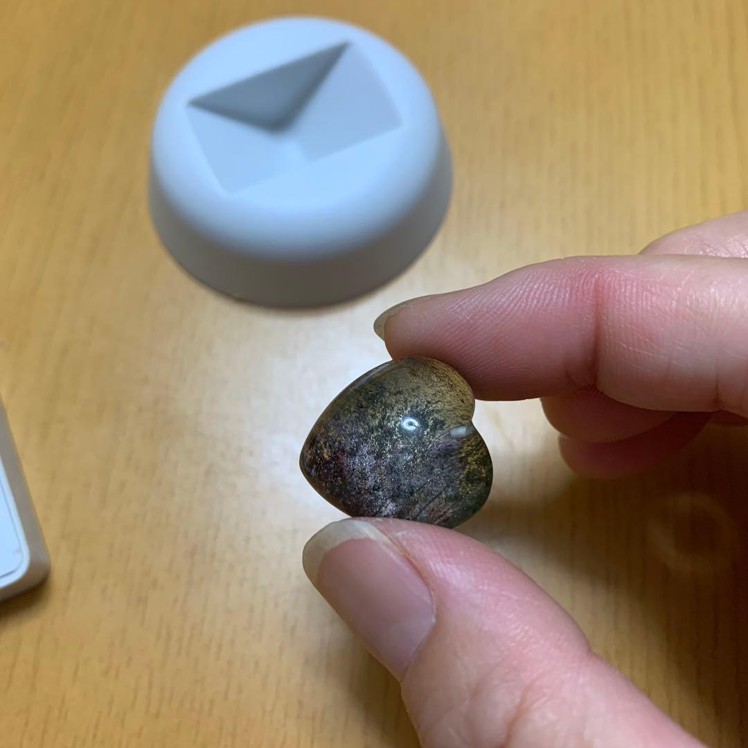 ガーデンクォーツ　穴あきルース　ふたつ