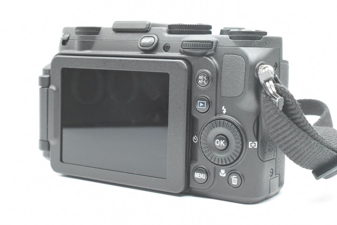 ◼️ほぼ新品◼️ニコン Nikon P7700 コンパクトデジタルカメラ