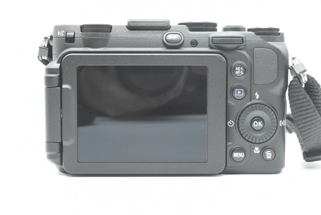 ◼️ほぼ新品◼️ニコン Nikon P7700 コンパクトデジタルカメラ