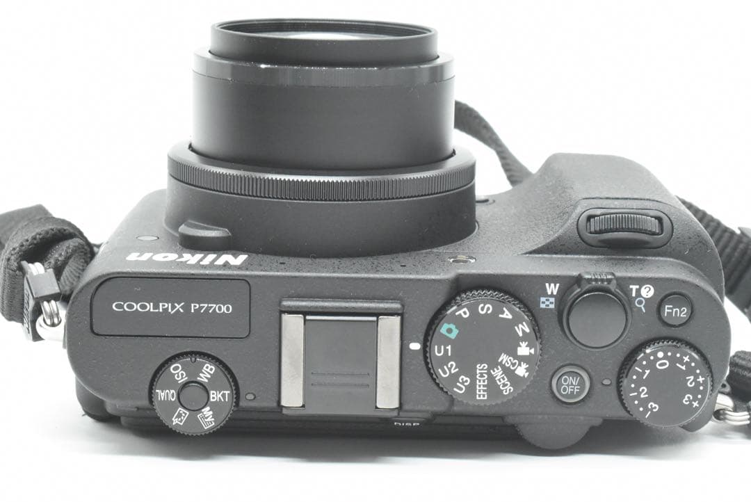 ◼️ほぼ新品◼️ニコン Nikon P7700 コンパクトデジタルカメラ