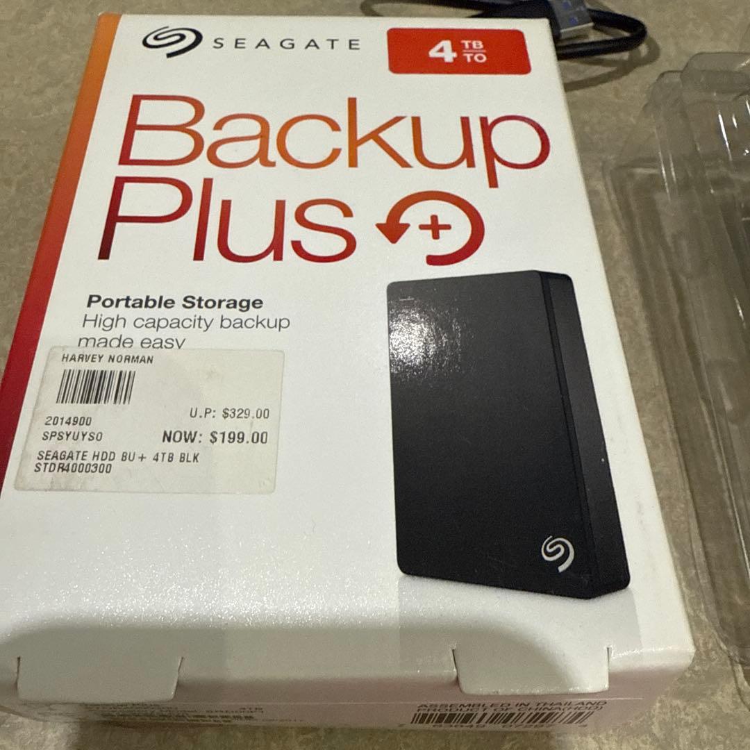 Seagate Backup Plus 4TB ポータブルストレージ