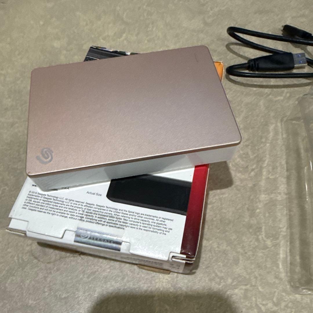 Seagate Backup Plus 4TB ポータブルストレージ