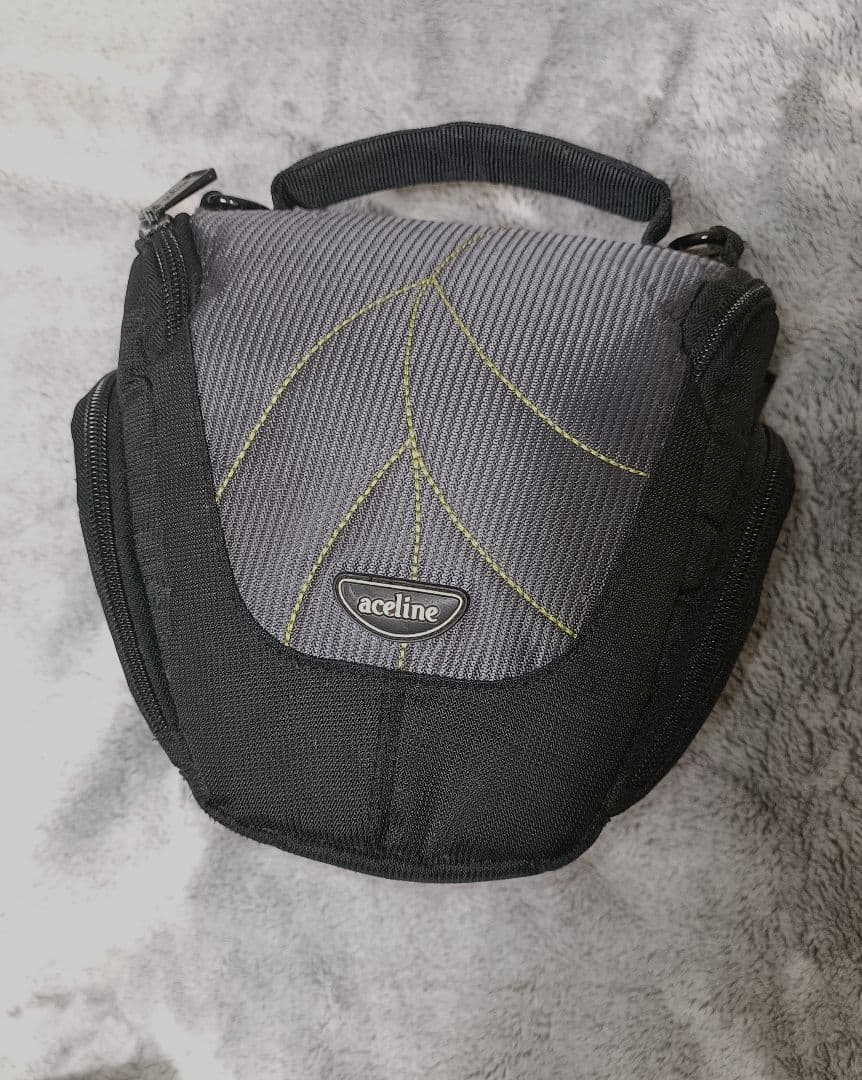 Canon EOS Rebel T3i 本体＋レンズ＋付属品 (動作品)