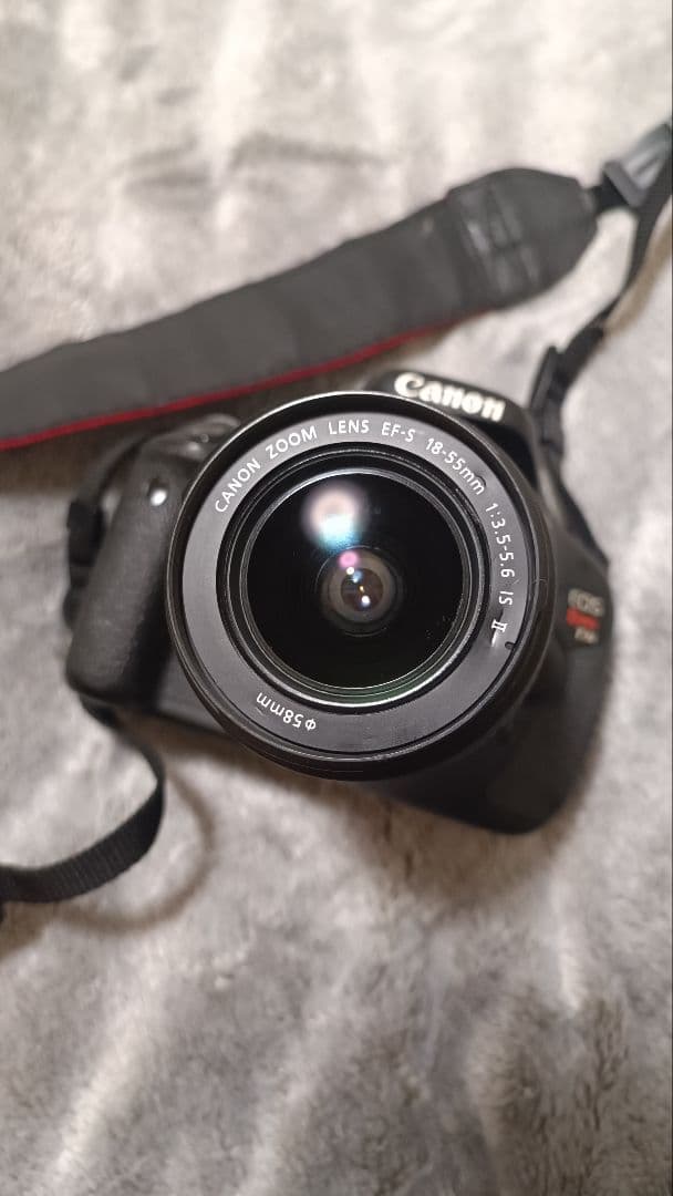 Canon EOS Rebel T3i 本体＋レンズ＋付属品 (動作品)