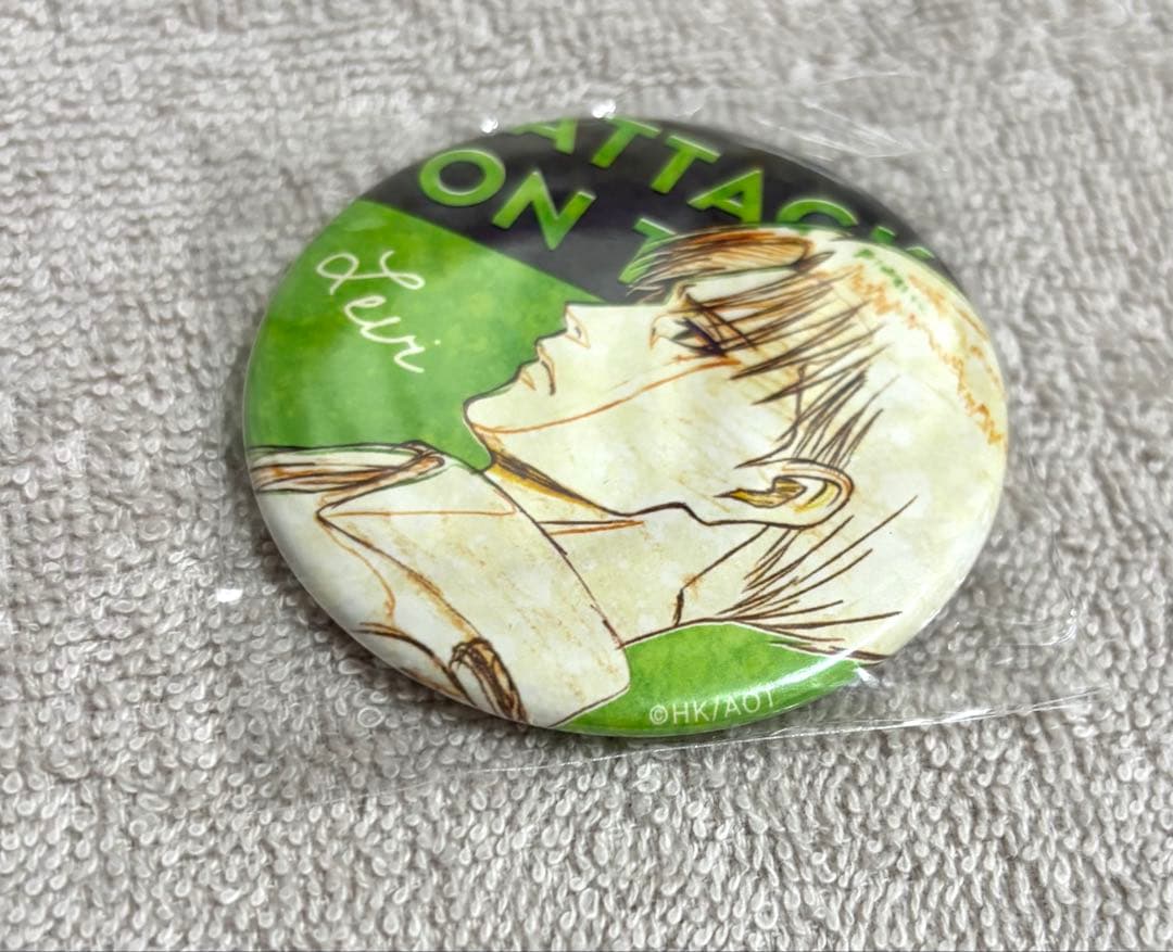 進撃の巨人　リヴァイ　缶バッジコレクション　WIT STUDIO ②