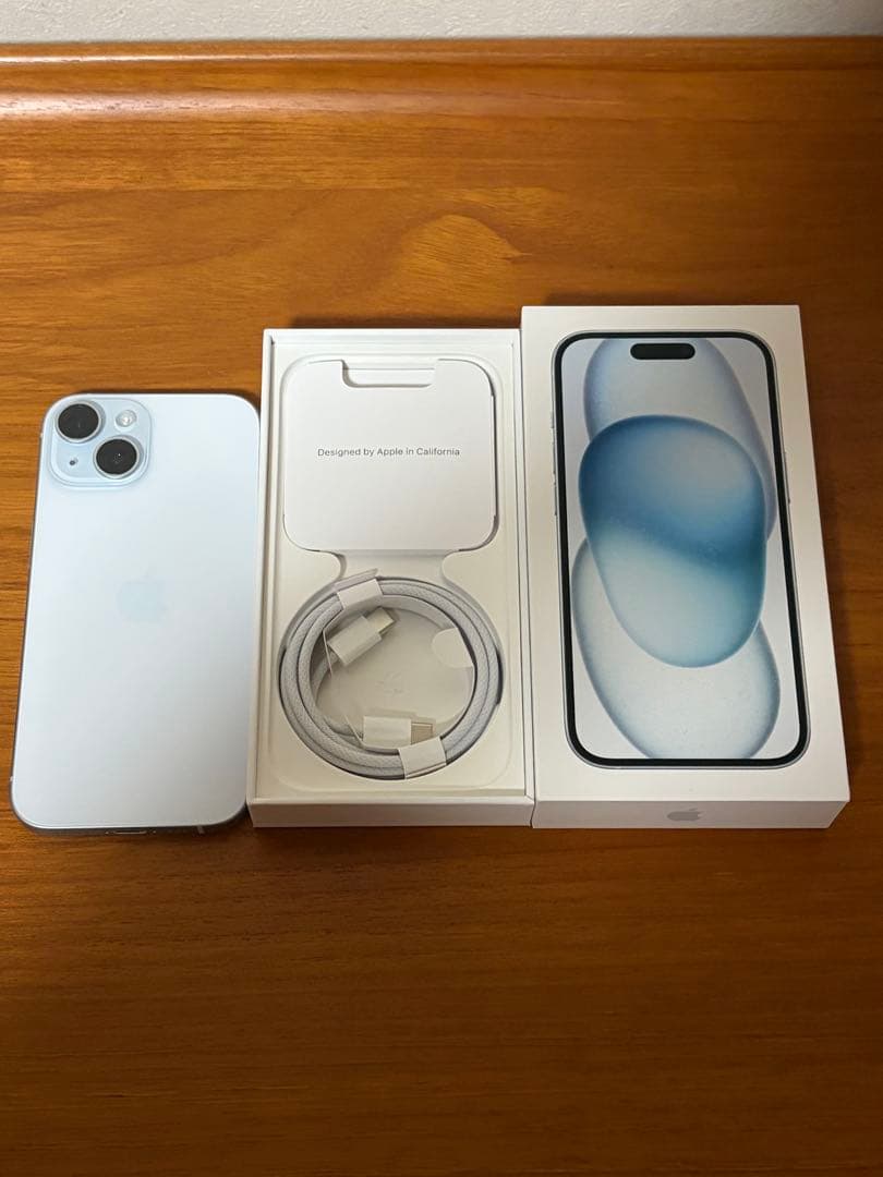 Apple iPhone 15 128GB 充電回数45 超美品
