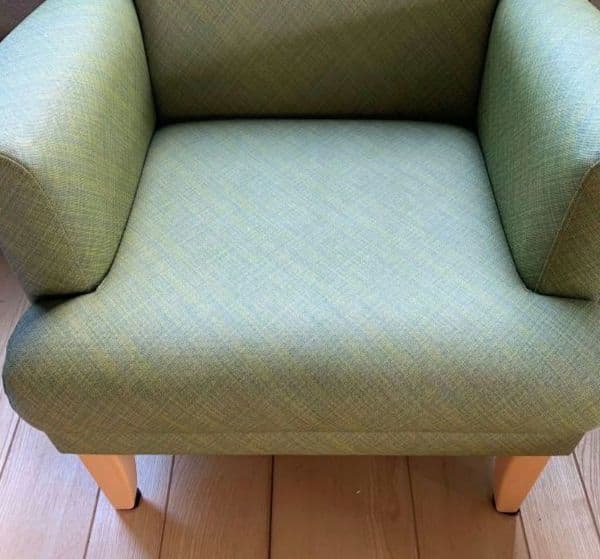 【タイムセール】Oliver1人掛けソファ　ナチュラルグリーン　シングルソファ