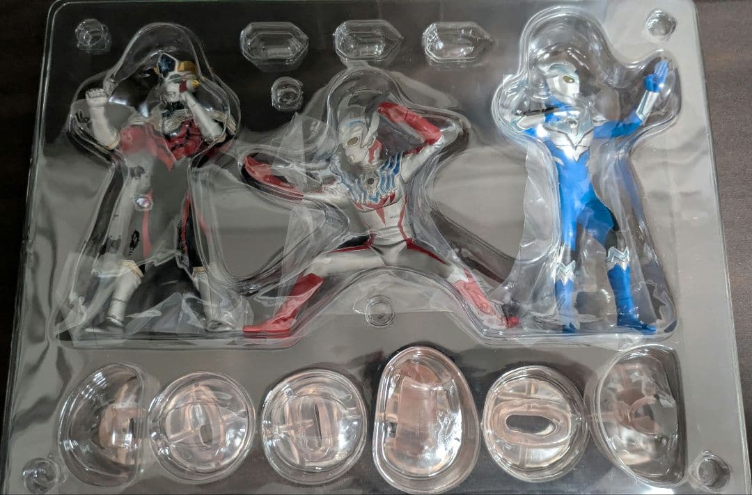 ​【3体セット】アルティメットルミナスプレミアム ウルトラマンタイガ