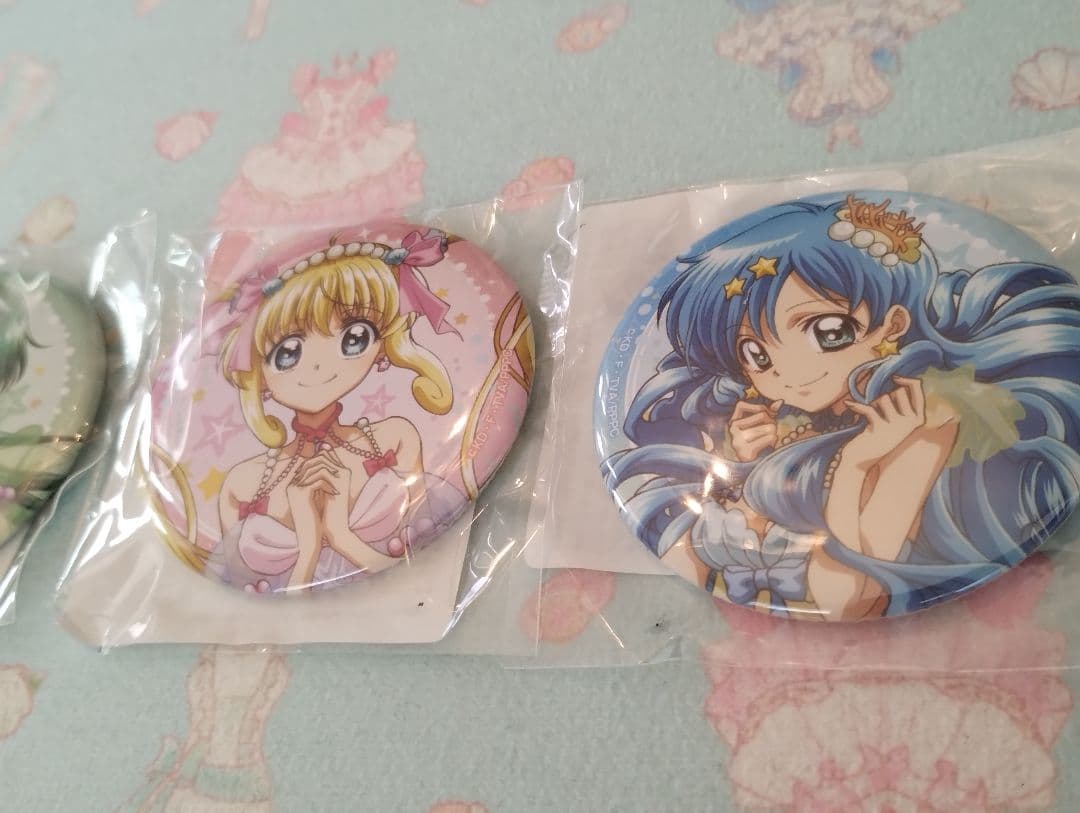 新品未開封　ぴちぴちピッチ　まるくじvol2 缶バッジ 3つセット