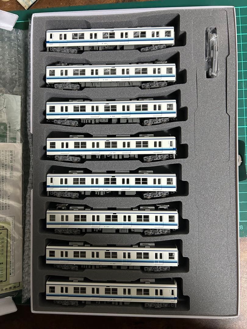 KATO 東武鉄道8000系 基本４両、増結４両の８両セットです
