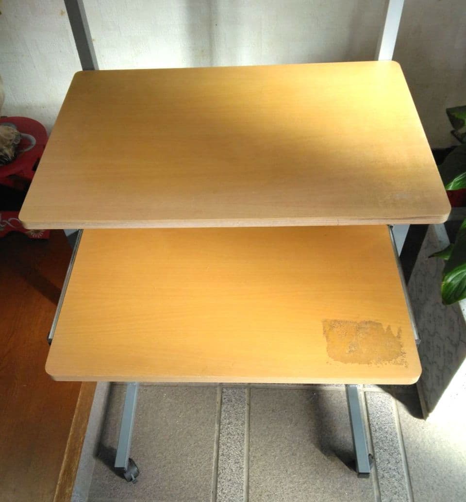 ナチュラル木製パソコンデスク 4段式(キャスター付)