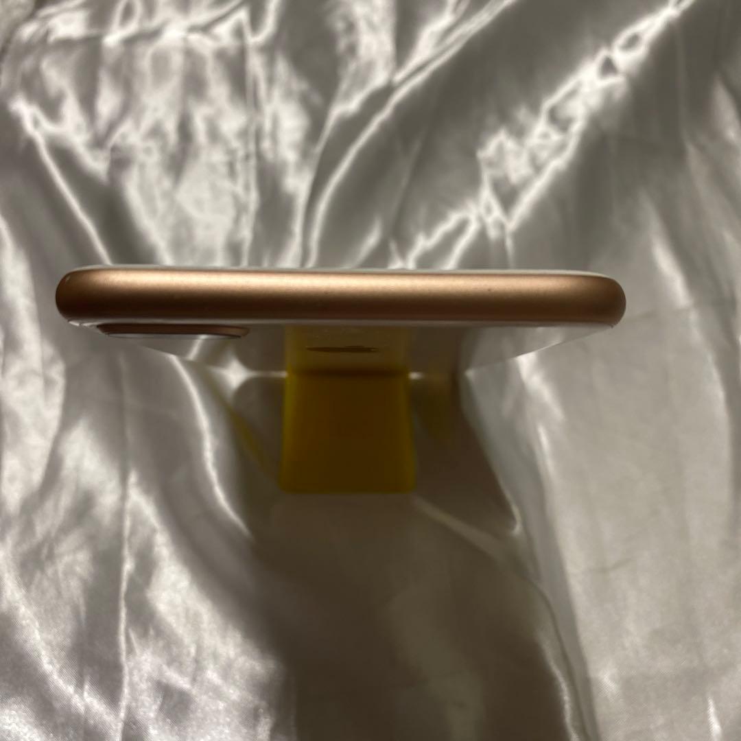 本体のみ　iPhone 8 Plus ゴールド 64GB SIMフリー