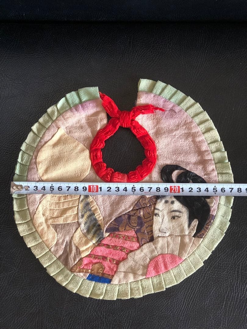 アンティーク　よどかけ　縮緬細工　古布　金糸刺繍　牛若丸図柄　傷有り