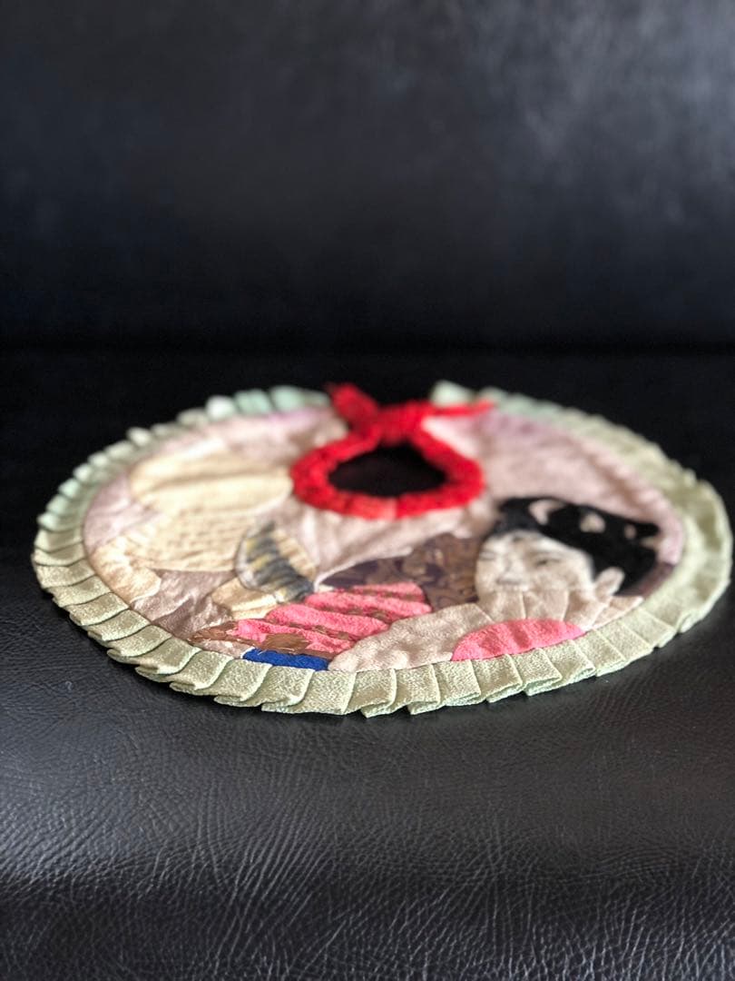 アンティーク　よどかけ　縮緬細工　古布　金糸刺繍　牛若丸図柄　傷有り