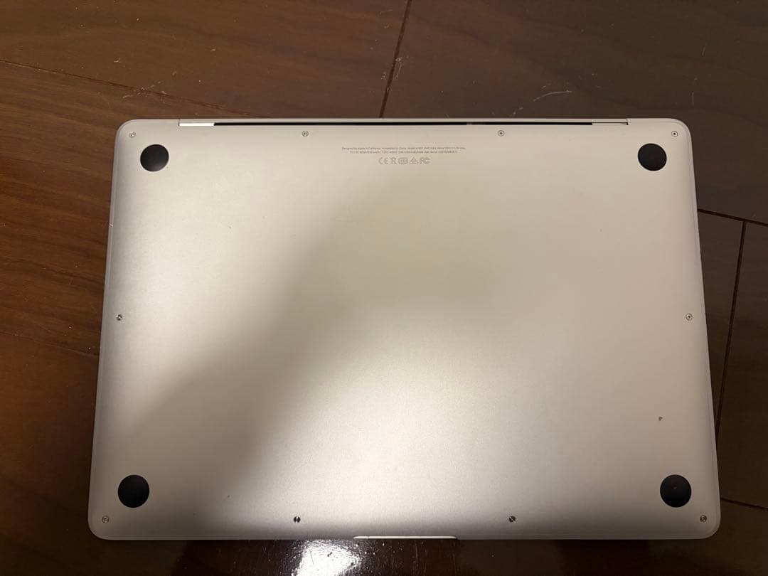 MacBook Air 2018 13インチ i5 ジャンク　液晶破損