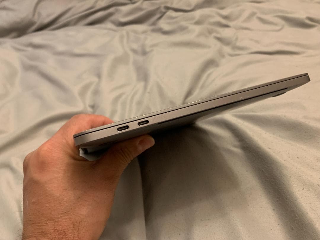 MacBook本体 MacBook Pro 13-inch, 2016 Touch Bar