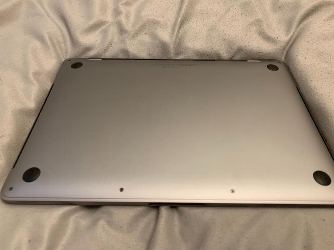 MacBook本体 MacBook Pro 13-inch, 2016 Touch Bar