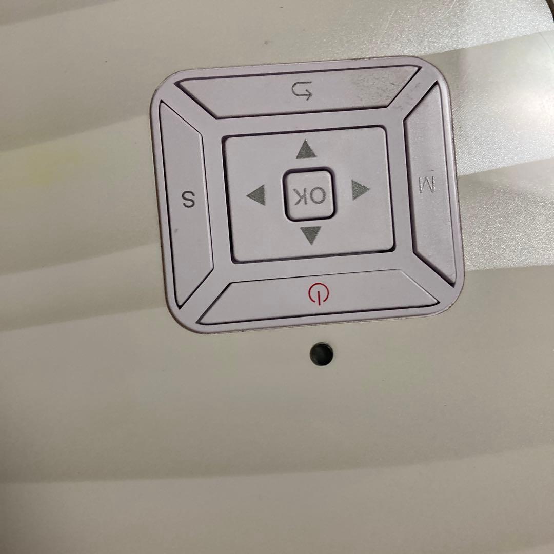 ホワイト プロジェクター 本体 電源ケーブル付き