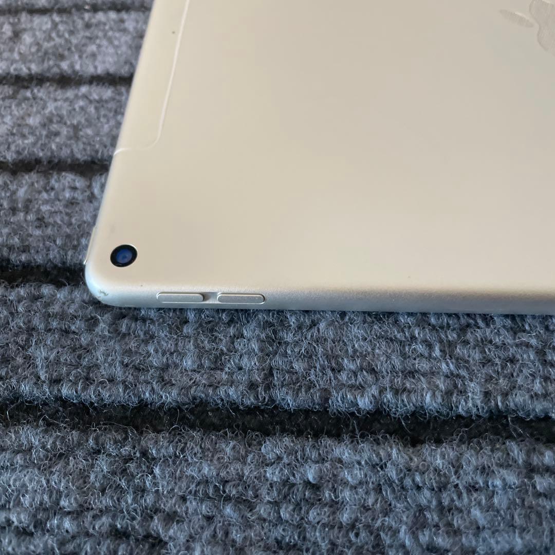 53 iPad Air3 64GB SIMフリーモデル シルバー