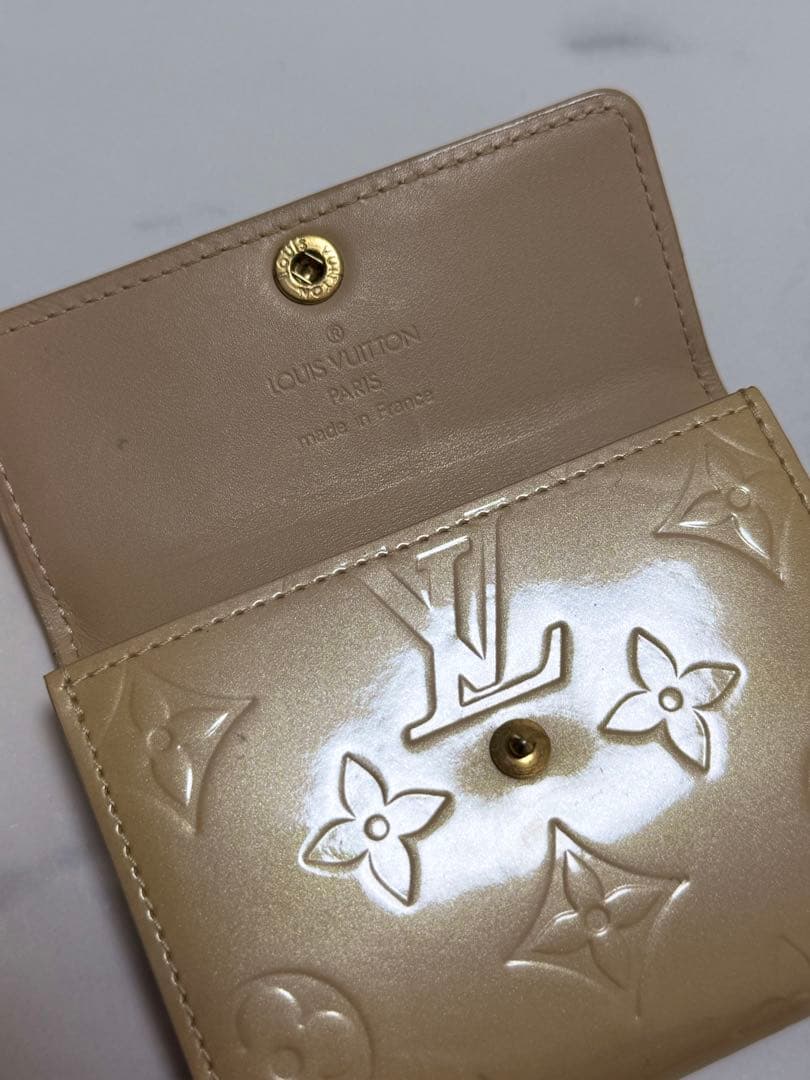 ルイヴィトン エナメル 2つ折り財布