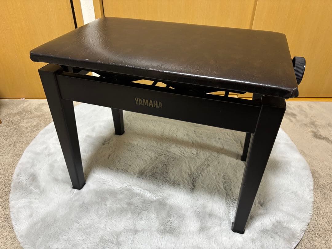 ヤマハ　ピアノ椅子　 高さ調整可能　昇降式 ピアノイス ダークブラウン