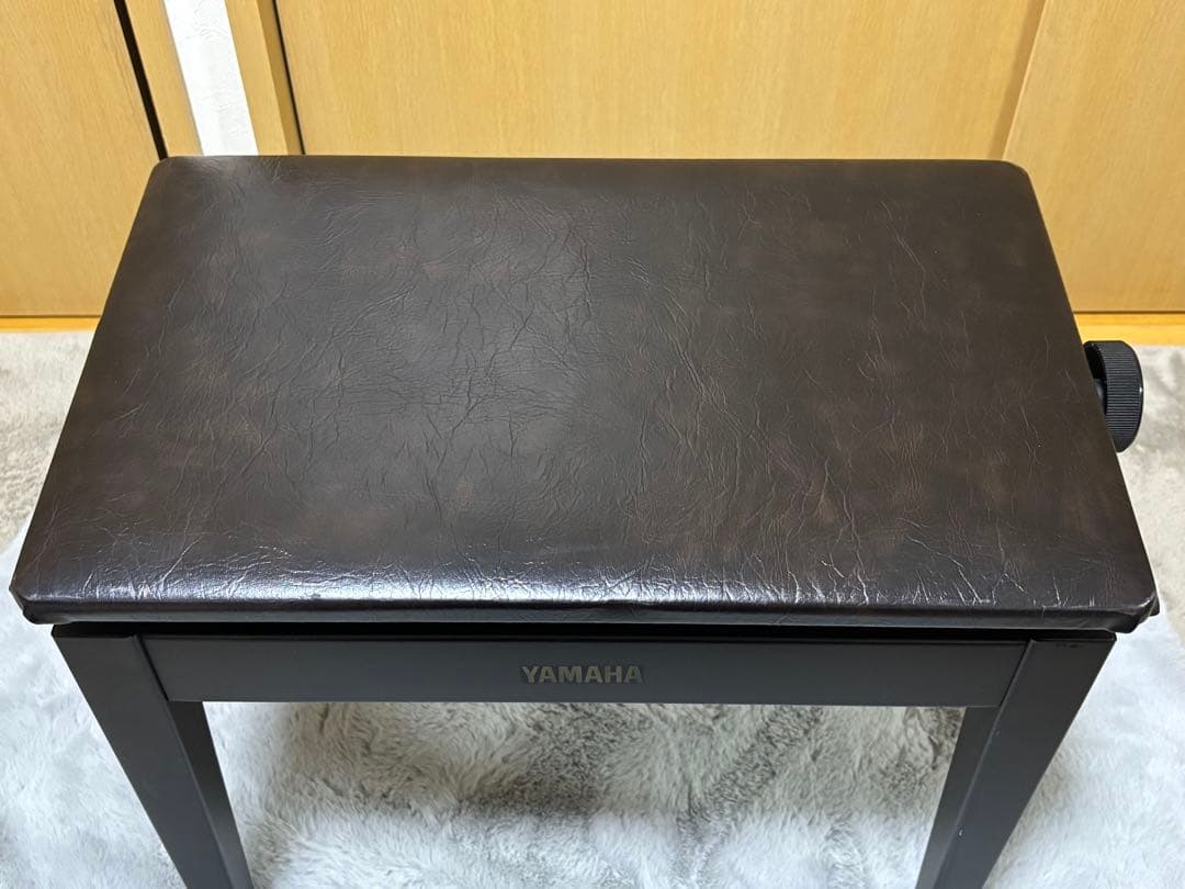 ヤマハ　ピアノ椅子　 高さ調整可能　昇降式 ピアノイス ダークブラウン