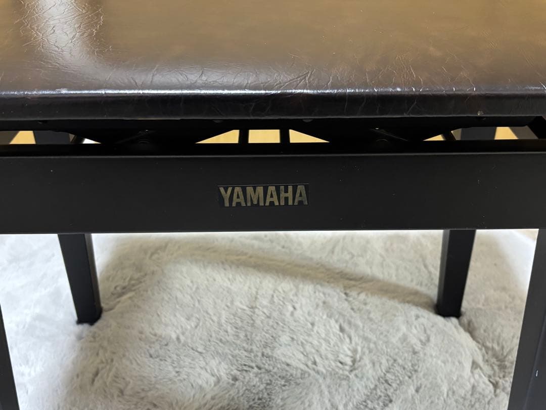 ヤマハ　ピアノ椅子　 高さ調整可能　昇降式 ピアノイス ダークブラウン