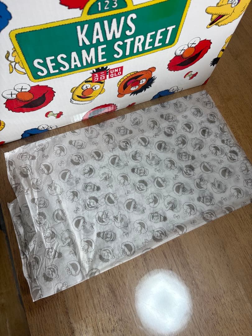 希少！　UNIQLO KAWS✖️セサミストリートぬいぐるみ