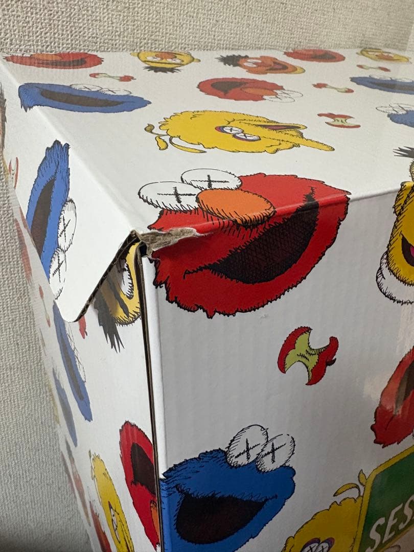 希少！　UNIQLO KAWS✖️セサミストリートぬいぐるみ