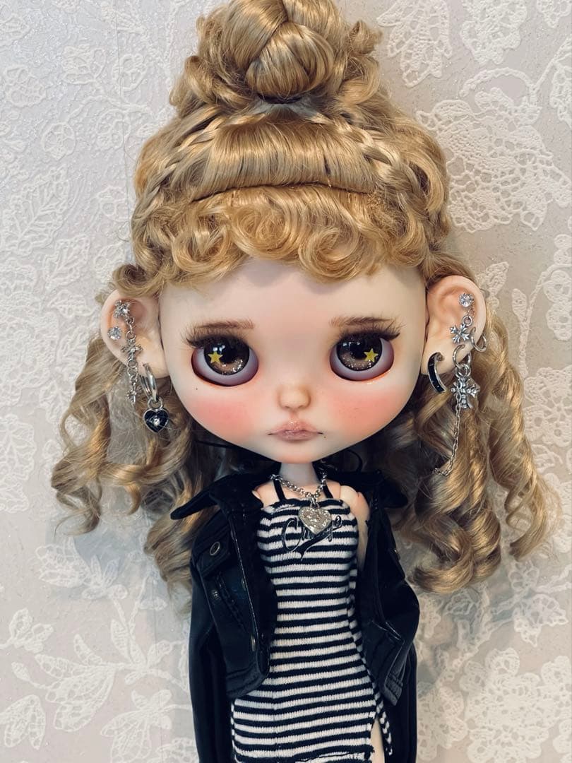 アイシードールカスタム　首傾げymy♡オープンマウス♡モヘアウィッグ