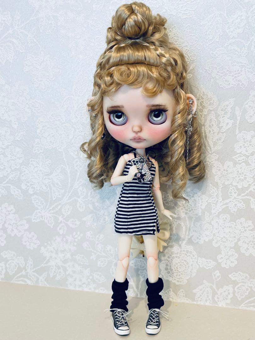 アイシードールカスタム　首傾げymy♡オープンマウス♡モヘアウィッグ