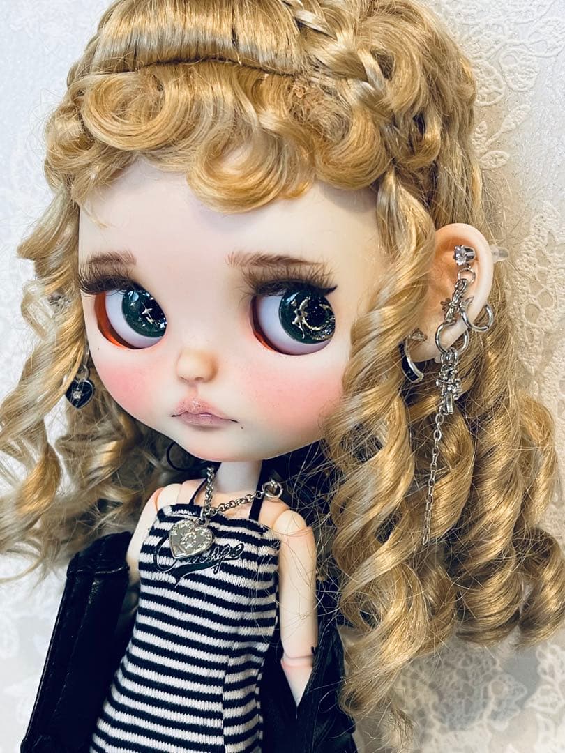 アイシードールカスタム　首傾げymy♡オープンマウス♡モヘアウィッグ