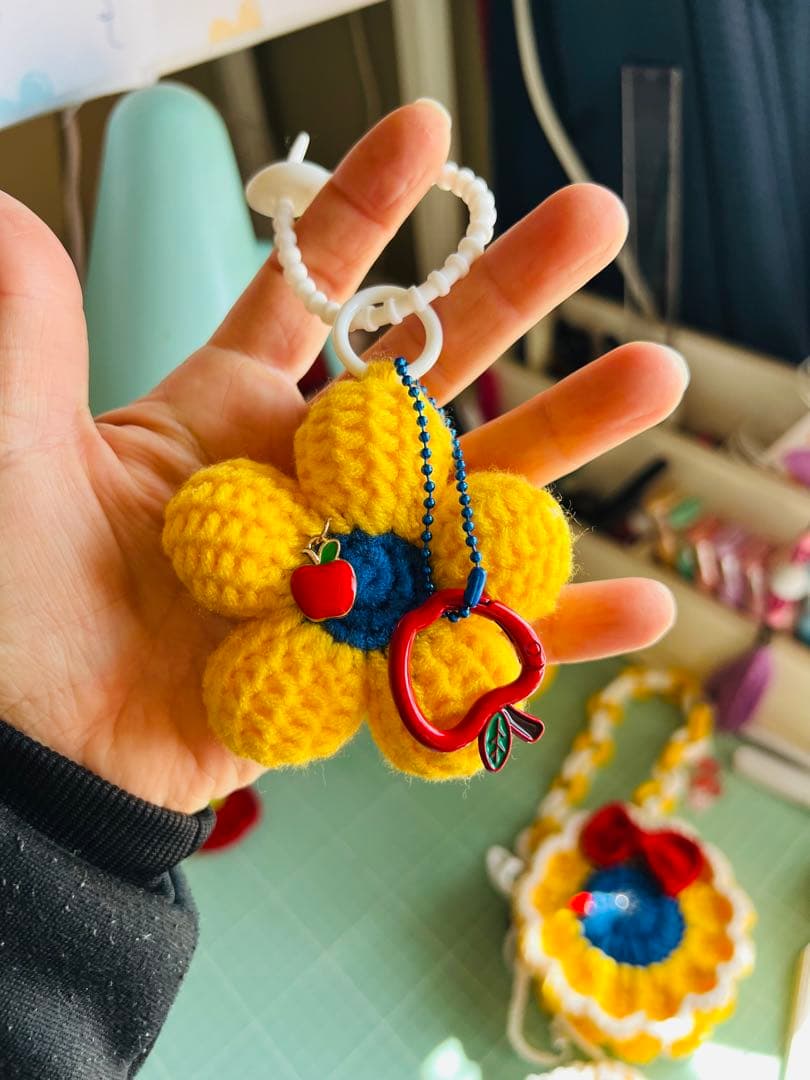 ハンドメイド 白雪姫風 かぎ編みドールセット 25cm りんごバッグ付き