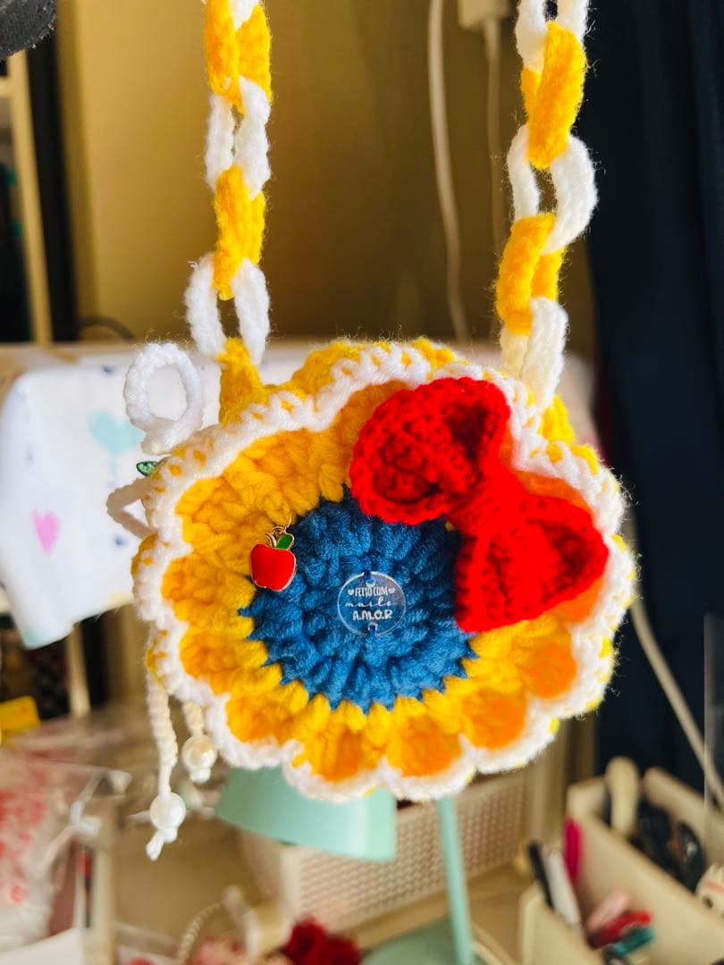 ハンドメイド 白雪姫風 かぎ編みドールセット 25cm りんごバッグ付き