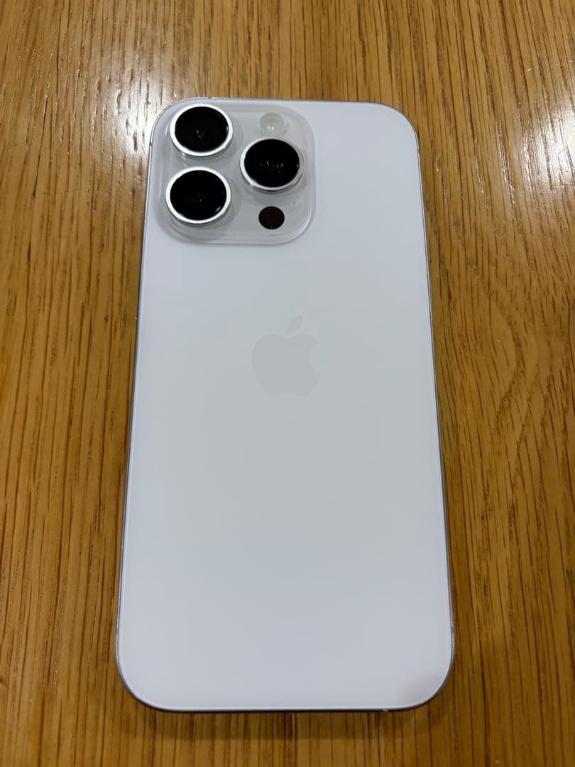 iPhone16Pro ホワイトチタニウム