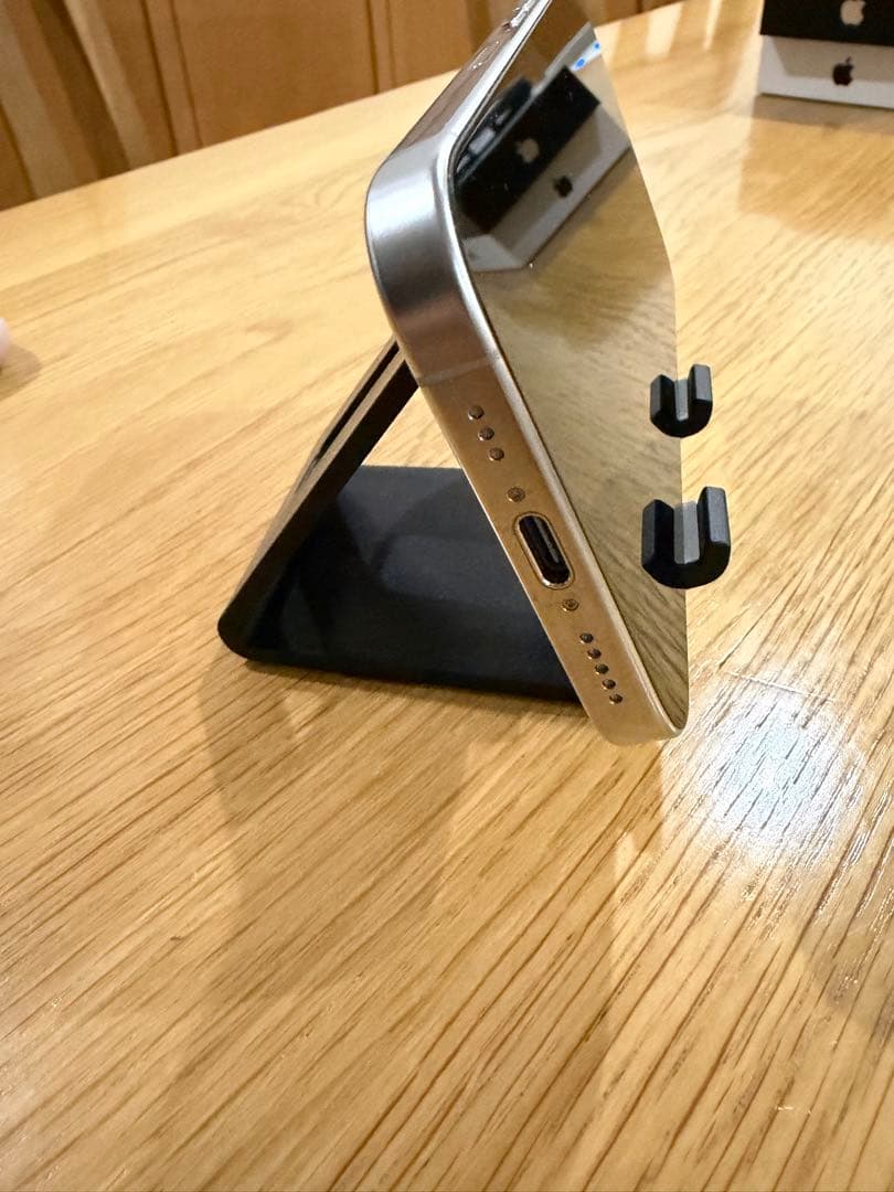 iPhone16Pro ホワイトチタニウム