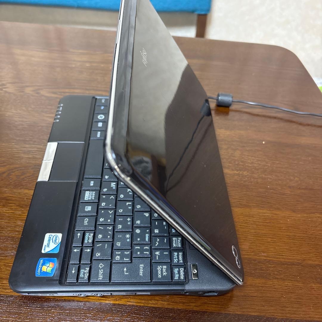 Fujitsu ノートPC Intel Celeron