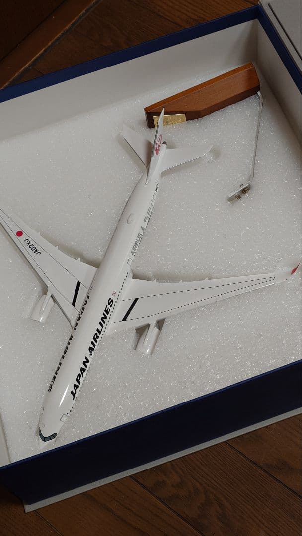 JAL A350-900 2号機 1:200 　シリアル NO.373限定モデル