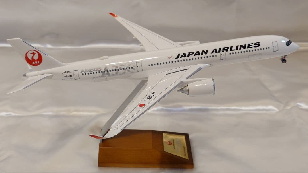 JAL A350-900 2号機 1:200 　シリアル NO.373限定モデル