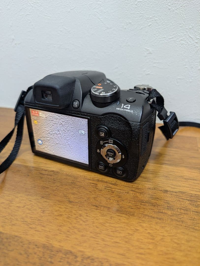 ⭐️トモくん　Fine Pix S4000 デジタルカメラ　美品！