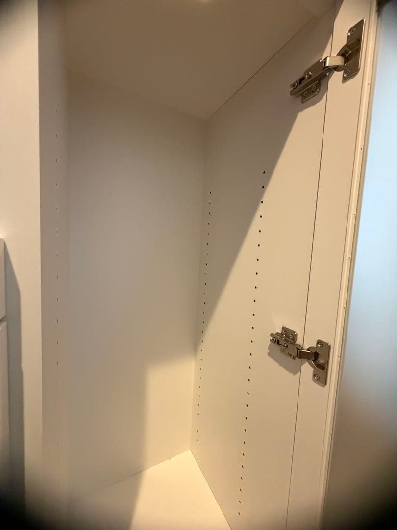 早い者勝ち‼️送料込‼️ニトリ　レンジボード 食器棚　コンセント付き　スライド付　白