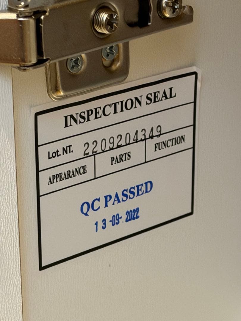 早い者勝ち‼️送料込‼️ニトリ　レンジボード 食器棚　コンセント付き　スライド付　白