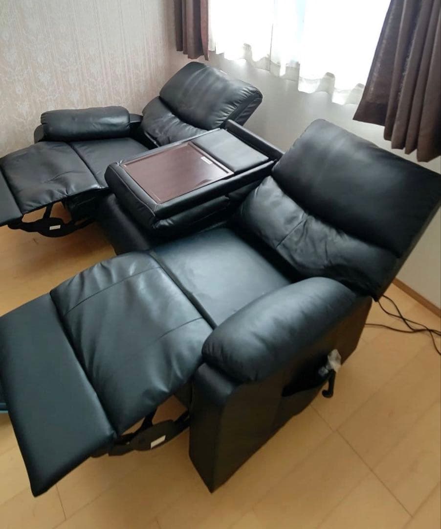 ☆送料込☆ 【ニトリ】電動リクライニングソファ 3人掛け