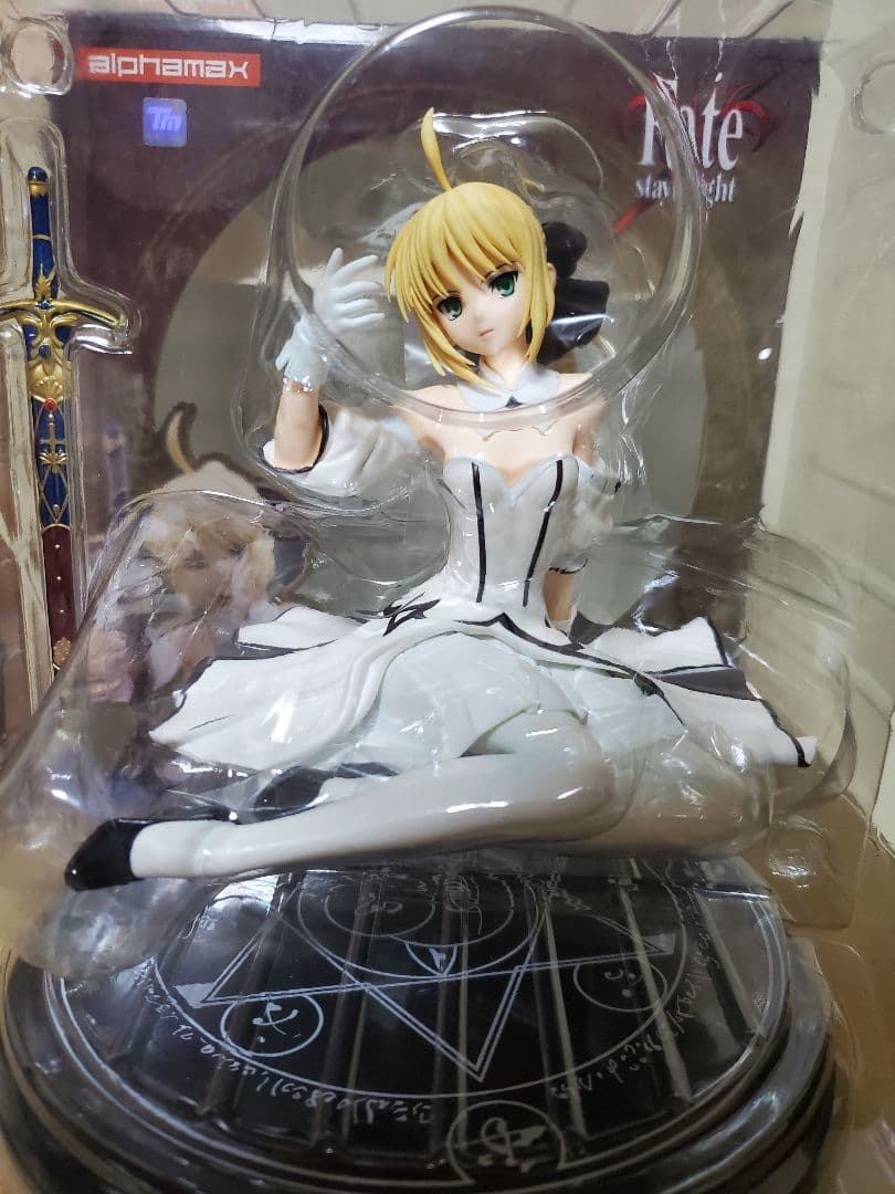 Fate stay night　セイバー リリィ　フィギュア　アルファマックス
